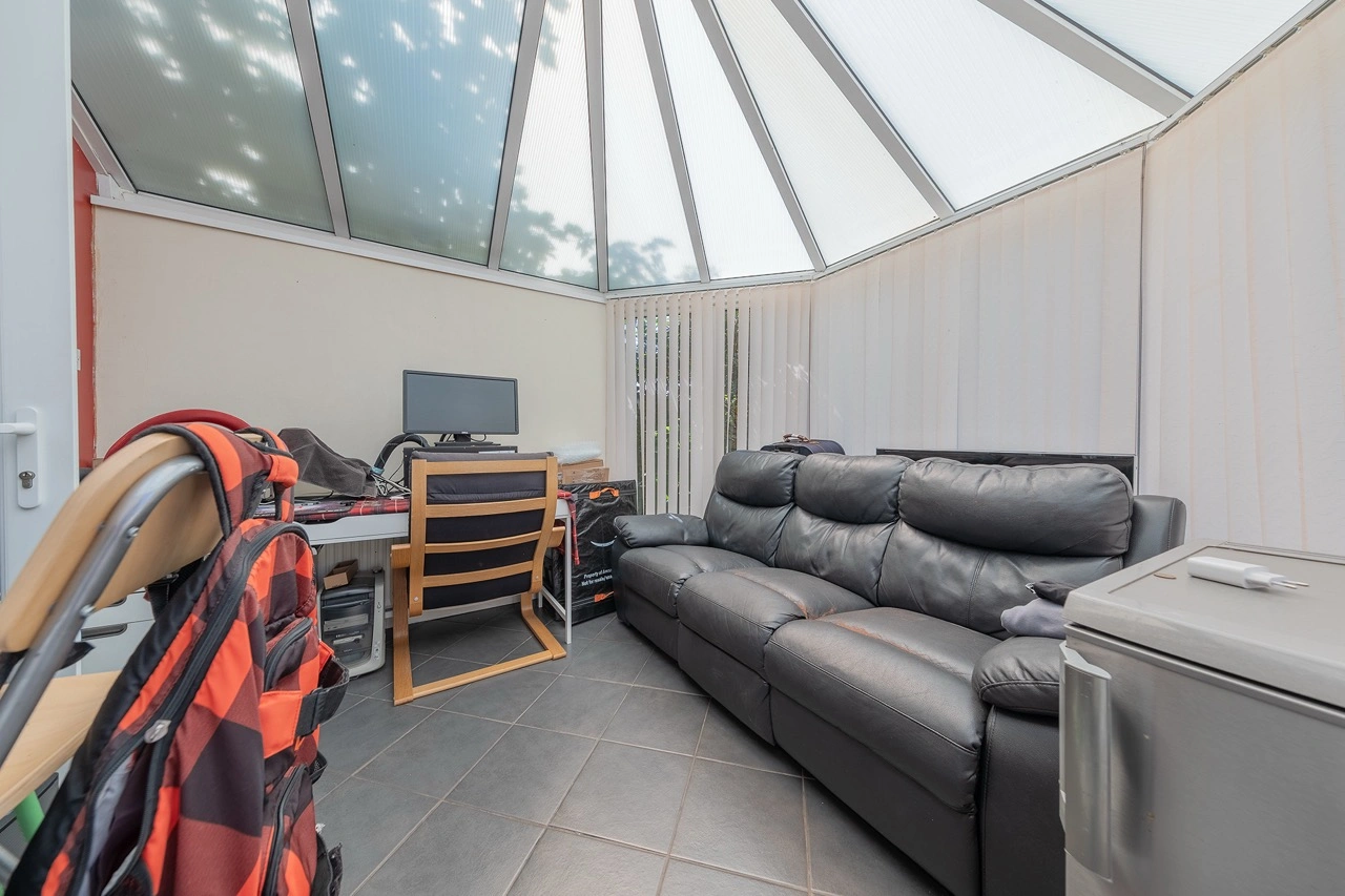 Hollands Way, Walsall, WS3 5DH